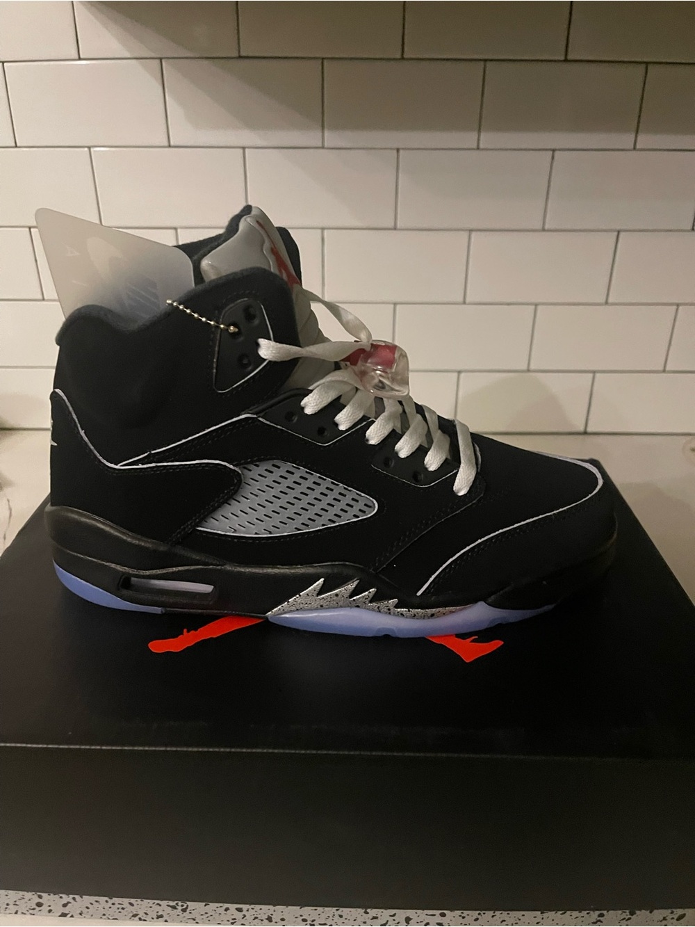 Mens Retro 5 Metallic Size 9.5.